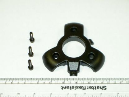 Picture of R055,305