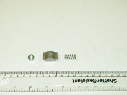 Picture of R055,318