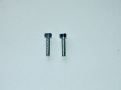 Picture of R3,0670